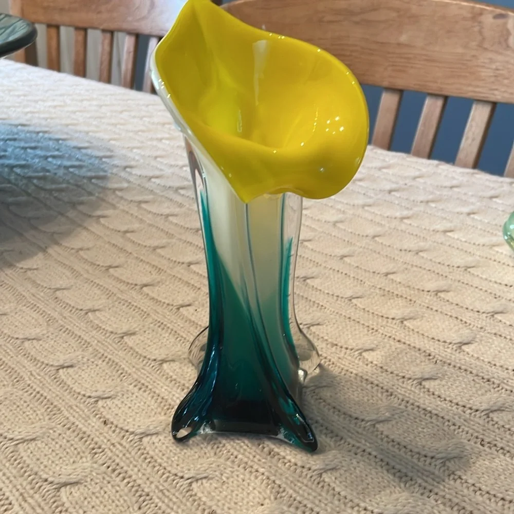 Art Glass Hand Blown Calla Lily/Tulip, Yellow/Teal/Glass Jack in the Pulpit Vase